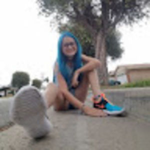 Meet your Posher, Ella